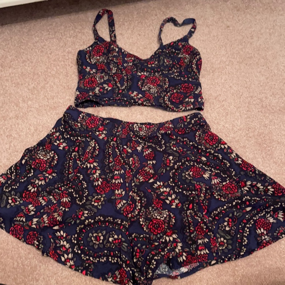 Hollister two piece set